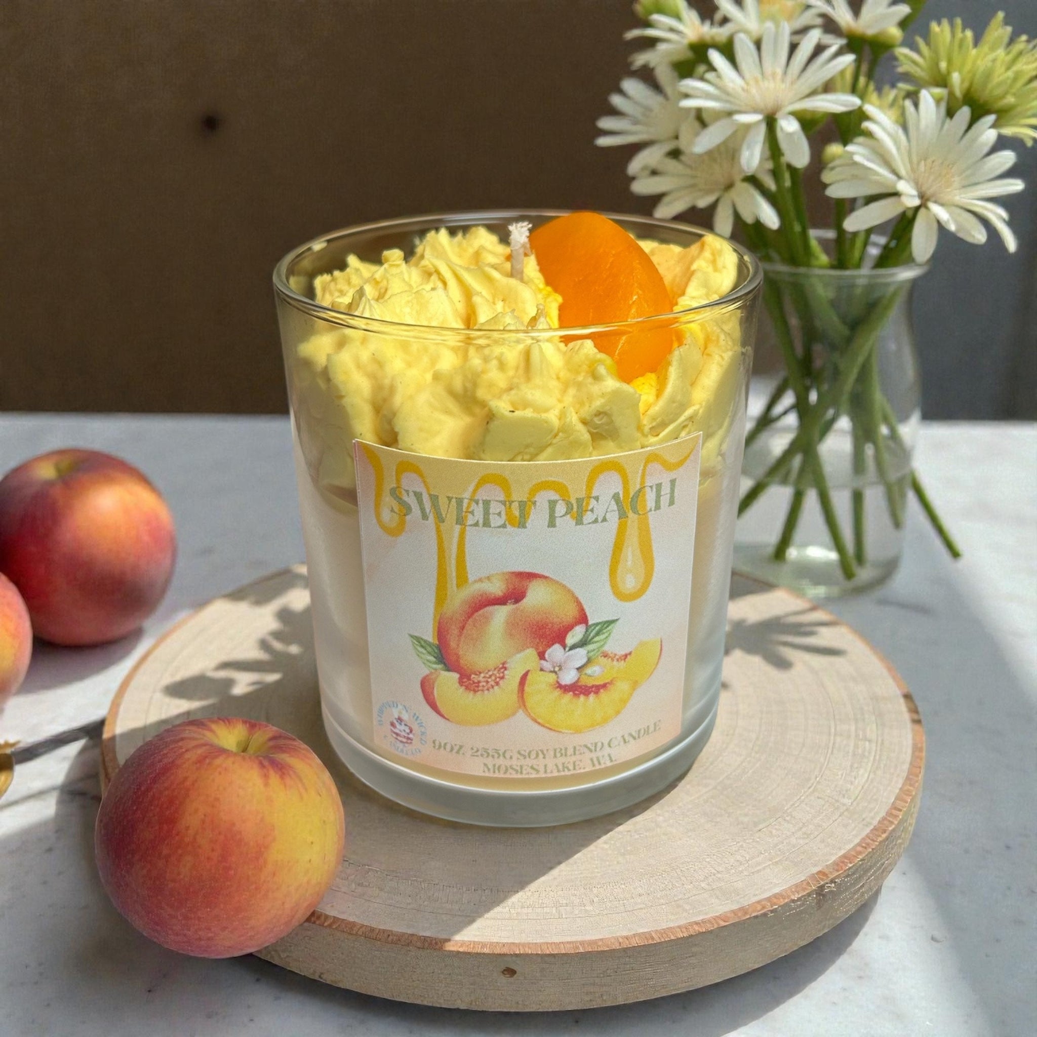 
Top notes: Greens, Orange Zest

Middle notes: Peach Nectar

Base notes: Musk, Vanilla, Sugar