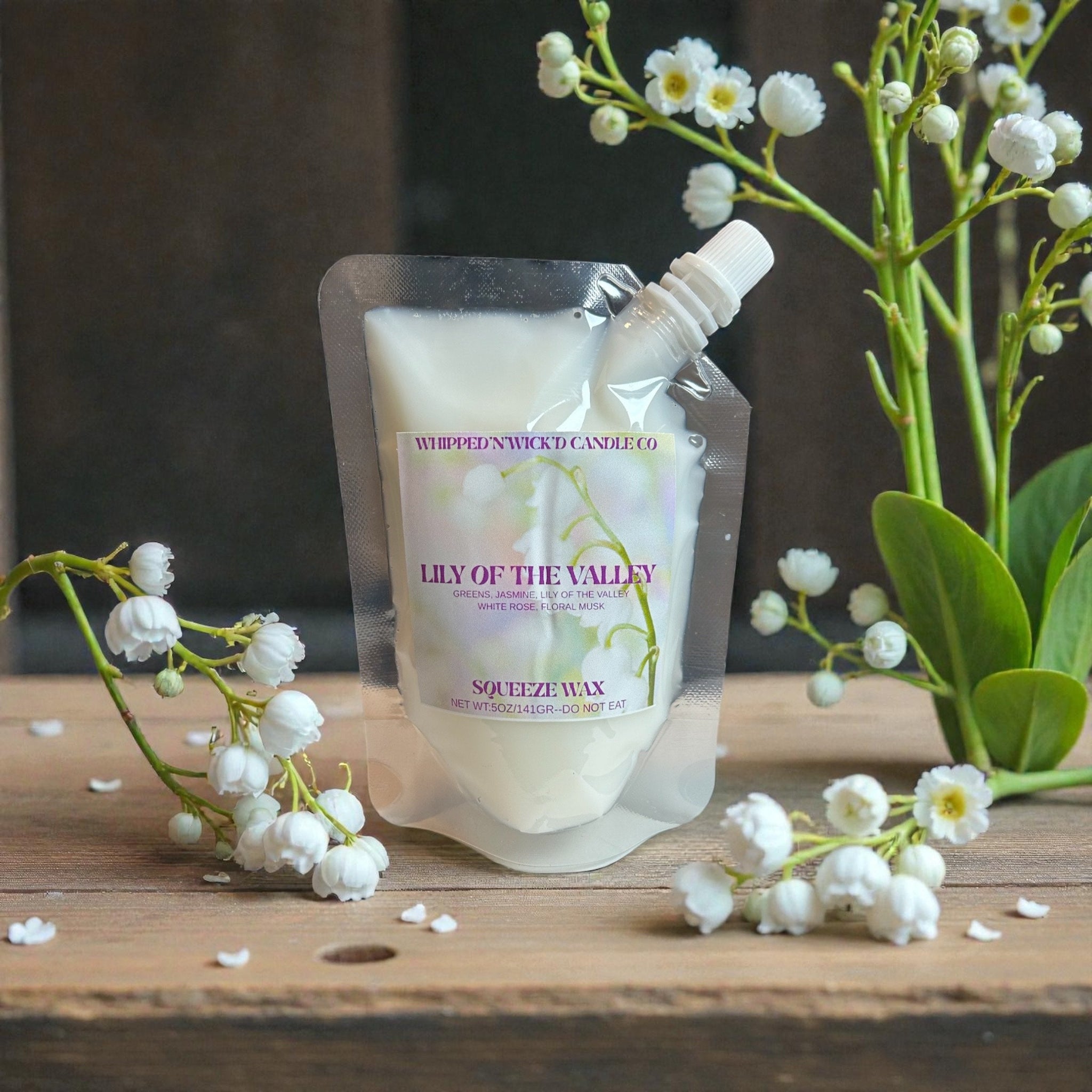 Top notes: Greens, Jasmine, Herbs

Middle notes: Lily of the Valley, Hyacinth, White Rose

Base notes: Green Muguet, Floral Musk